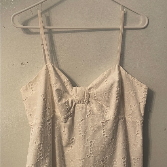Lilly Pulitzer Size 14 White 100%Cotton Cottage Floral Short Resort Preppy Dress - Picture 2 of 10